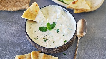 Vegan Tzatziki Sauce (super flavorful and creamy)