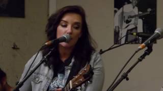 Brandy Clark sings "Daughter" with Charlie Worsham chords