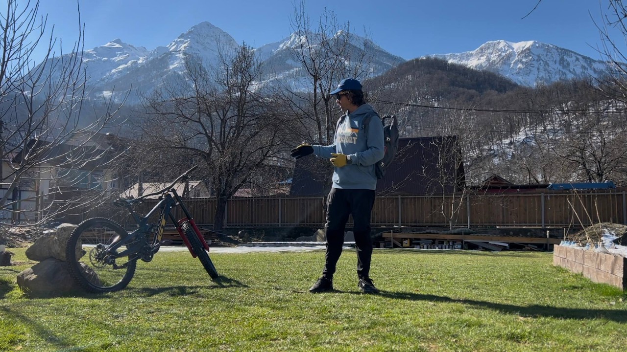 10.3.26 Закат Качу с Ахиллом в Олимп парк и Байк центр Первые весенние работы Материал для Туйниц