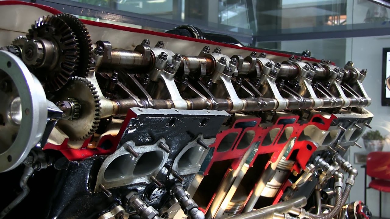 Motorul Merlin IVA Rolls Royce Merlin Motor - YouTube