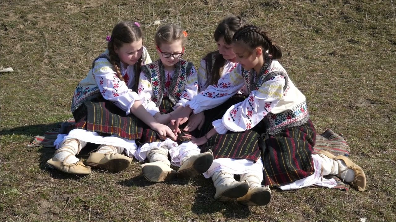 ,,Hai la joacă pe toloacă!