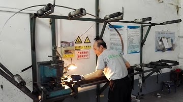 How to roll band saw blade using tensioning and rolling machine?