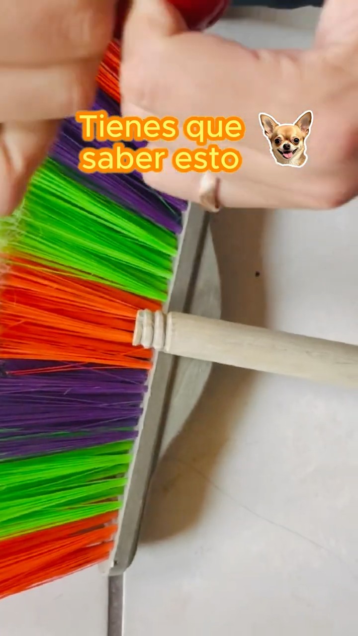 Truco con tu escoba que no sabías