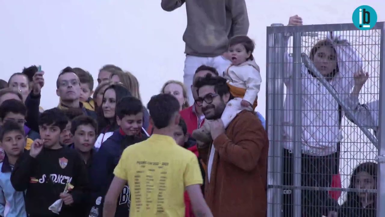 Quema del muñeco en el Colegio Virgen de la Vega 2023