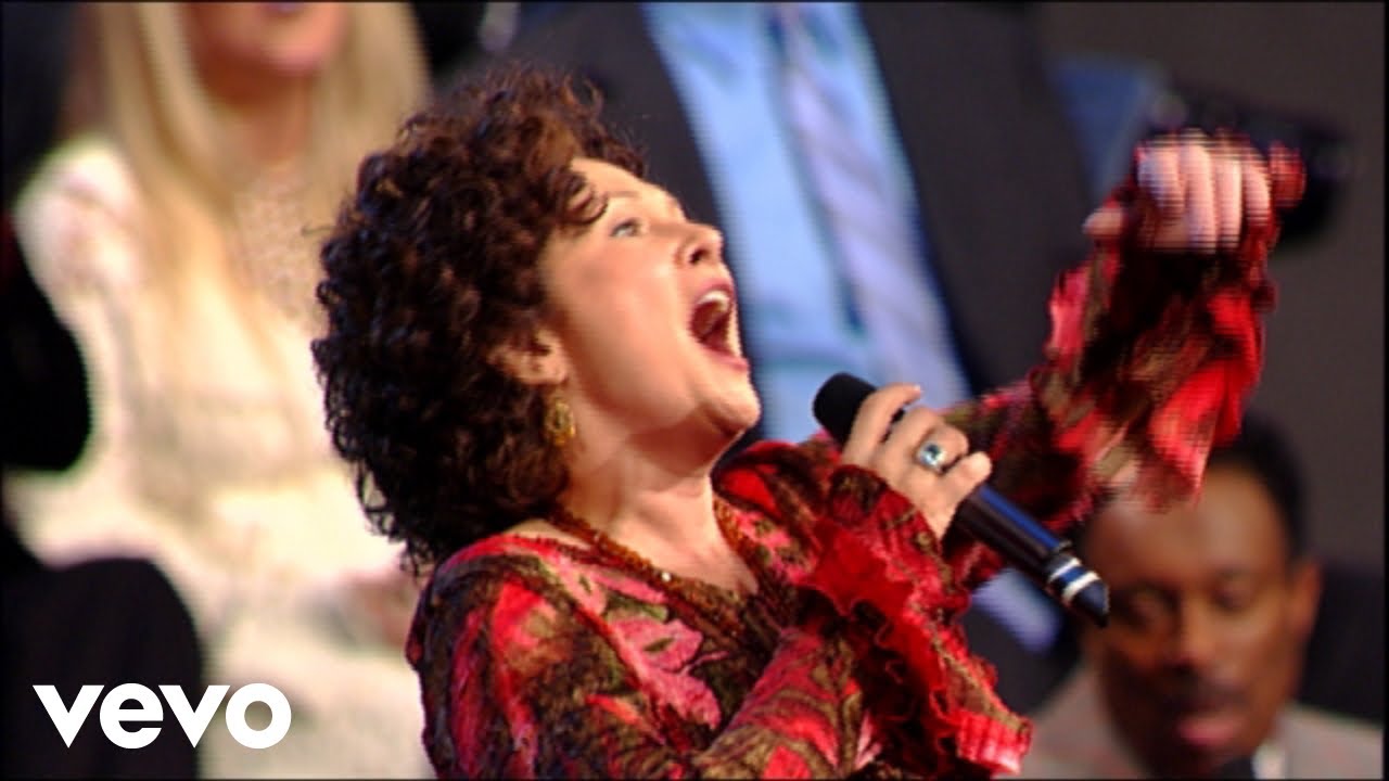 Bill & Gloria Gaither - Jesus, What a Wonderful Child [Live] ft. Allison Durham Speer