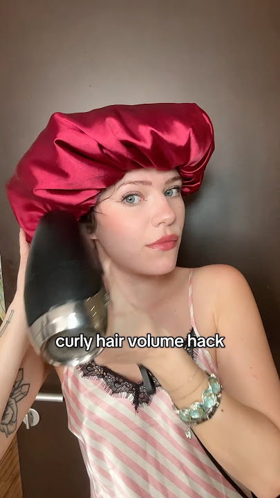 Download lagu Curly hair volume hack!! Make sure to not get your bonnet hot! Just warm 💗 #curlyhair #hairhack