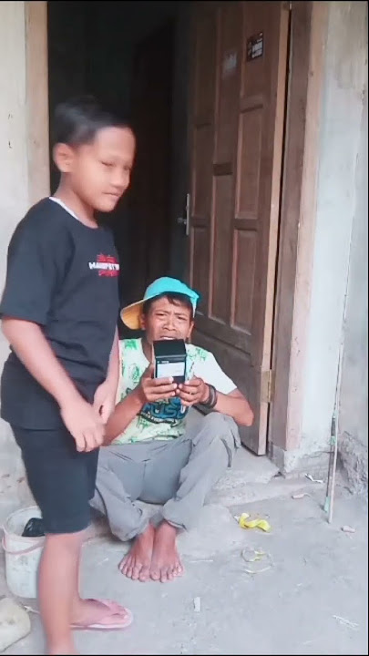 kirain dikasih hp eh ternyata dikasih karet #comedy #funny #lucu #shots #cumahiburan @Rudi kimiawan