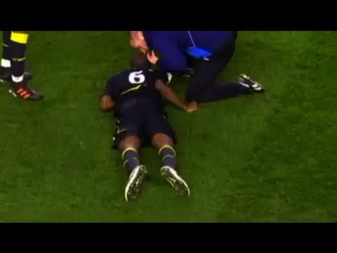 Fabrice Muamba Collapses at White Hart Lane