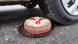 Эксперимент Машина vs Торт Crushing Crunchy & Soft Things by car! Experiment car vs cake