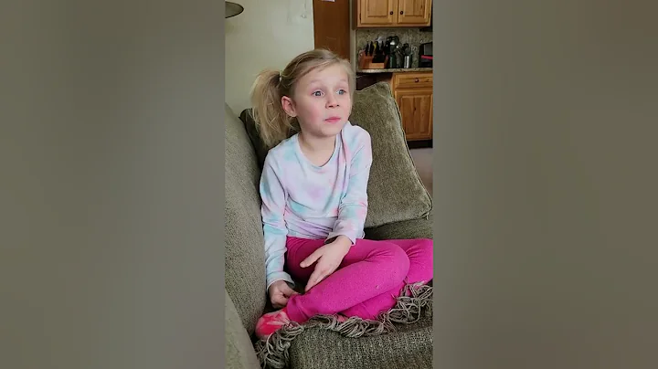 Gemma sings, The Breeze
