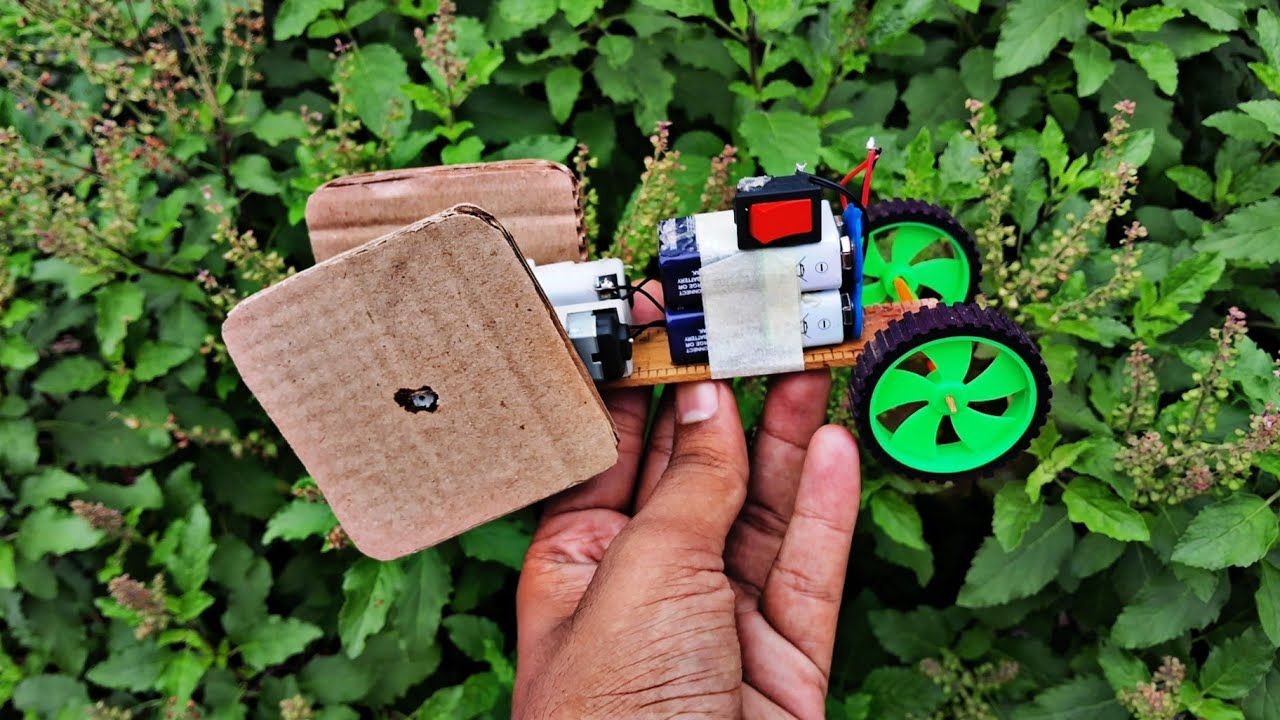 How to make a Square Wheel Car The Universal Maker YouTube