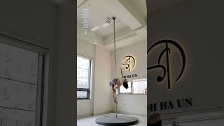 폴댄스|🤍🩵입초급 👋오랜만에 컴백 우당탕탕 금쪽폴린이 등장🤪마릴린2 발레스핀변형(엔젤 반대엔젤 구스넥에어프리티 발레스핀변형 폴싯 마릴린1 마릴린2)