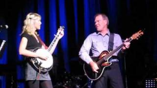 Dueling Father & Daughter - Glen Campbell  & Ashley - Glasgow 2010 chords