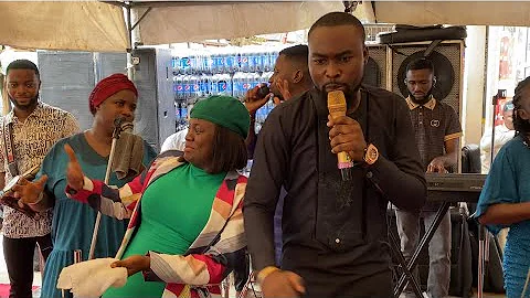 PETER DAVID & ADEYINKA ALASEYORI MINISTRATION AT MICHDAV DRINKS MID-YEAR PRAISE