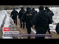 У Рівненській області поліція затримала два десятки копачів бурштину, які працювали нелегально