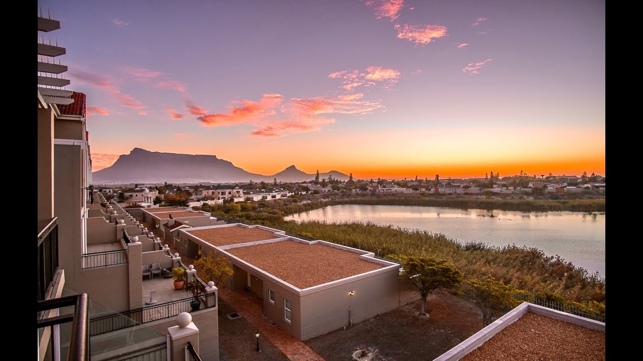 Century on Lake by Lyndsay and Linda at Hardie Property