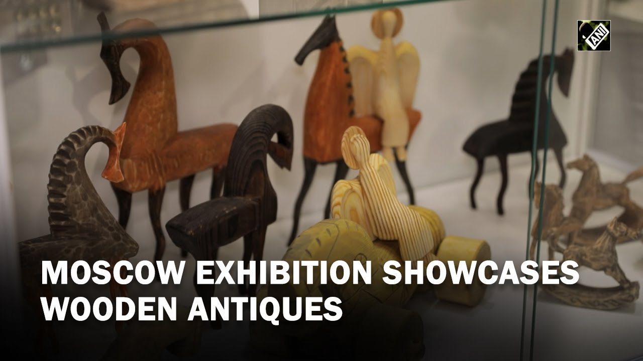 Wooden items displayed at Moscow’s Zhar-Ptica exhibition - YouTube