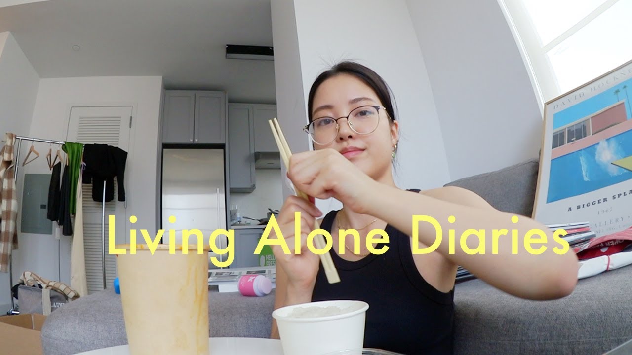 Living Alone Diaries | Last day in my Brooklyn, New York apartment, cleaning and furniture shopping!