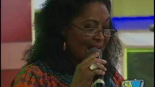 Video thumbnail of "Vania  Borges -Lo Que No Puede Ser"