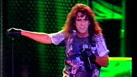 Alice Cooper - Sideshow - Live In Sao Paulo, Brazi...