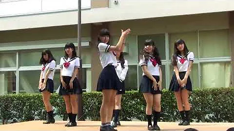 黄色いビキニダンスで熱いアジアの女の子 Mp3