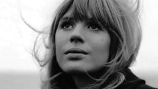 Video thumbnail of "Marianne Faithfull - What Have They Done To The Rain"
