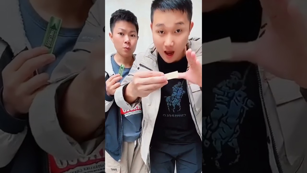 Chewing gum Magic Trick TUTORIAL 😜👍