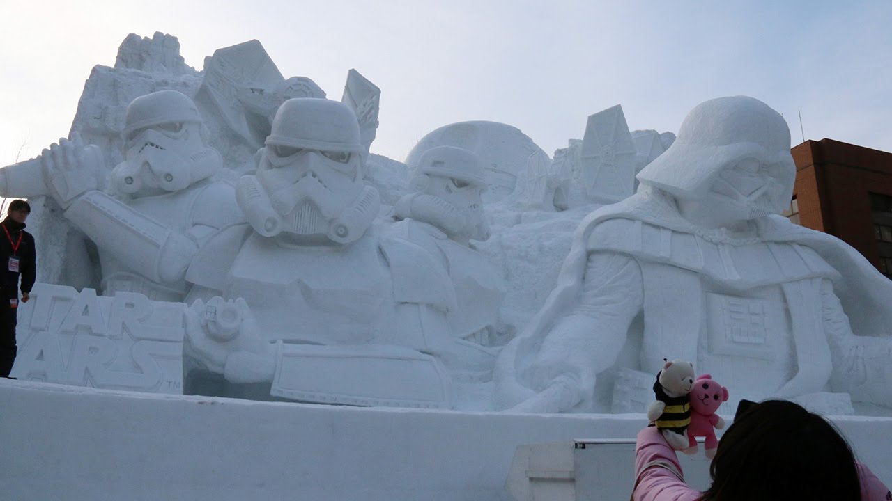 雪まつり スター ウォーズ 巨大ダースベイダー出現 妖怪ウォッチ 雪ミク ふなっしーも Sapporo Snow Festival Youtube