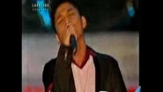 ungu-gugur bunga