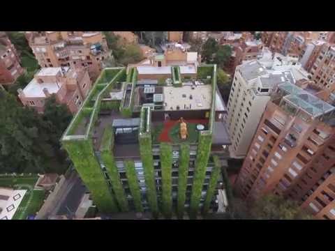 La casa-jardín de Bogotá, uno de los jardines verticales más grandes y bellos del mundo