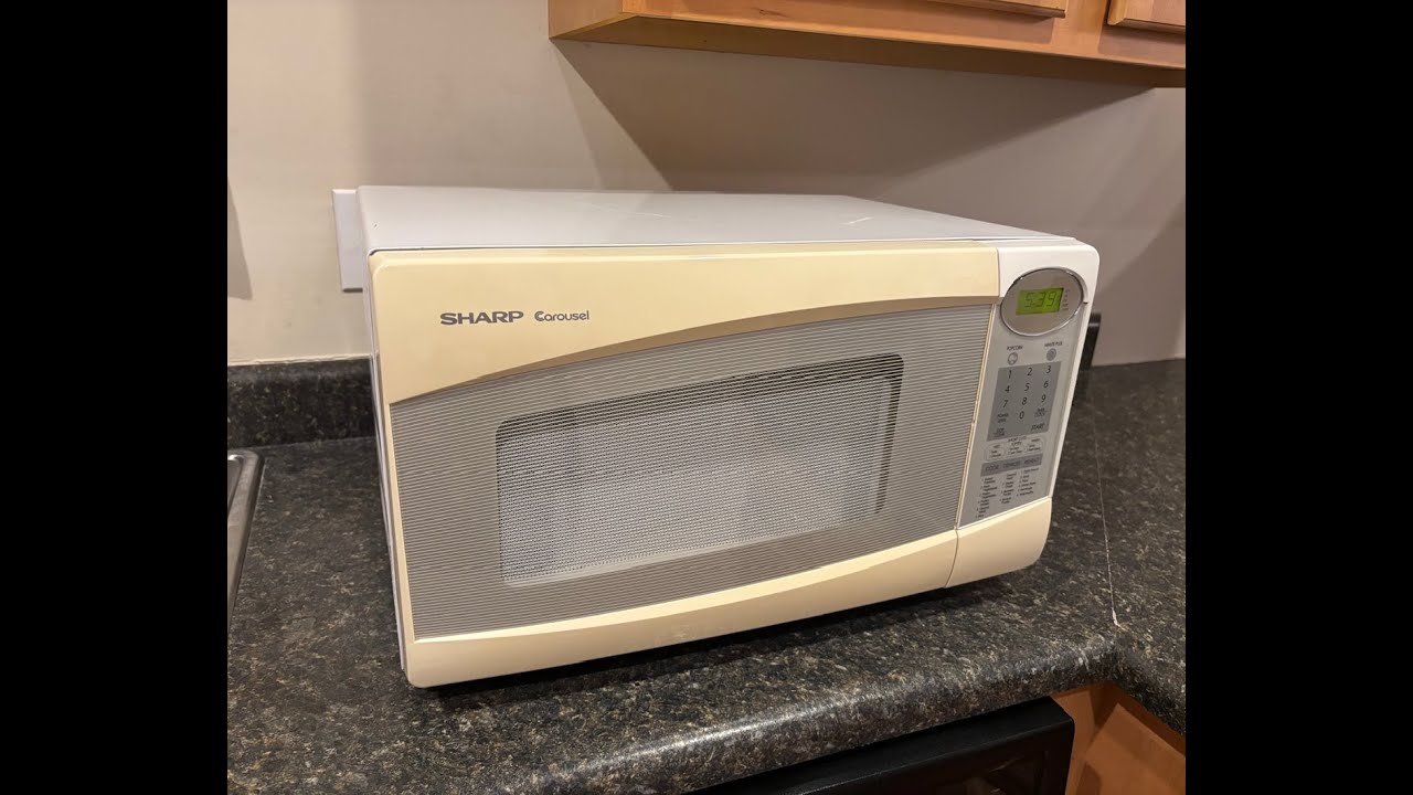Last video of 2025! Sharp R-308JW Microwave