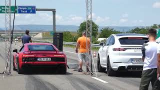 AUDI R8 vs Porsche Cayenne Turbo street race