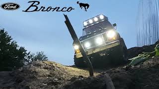 : Ford Bronco 2