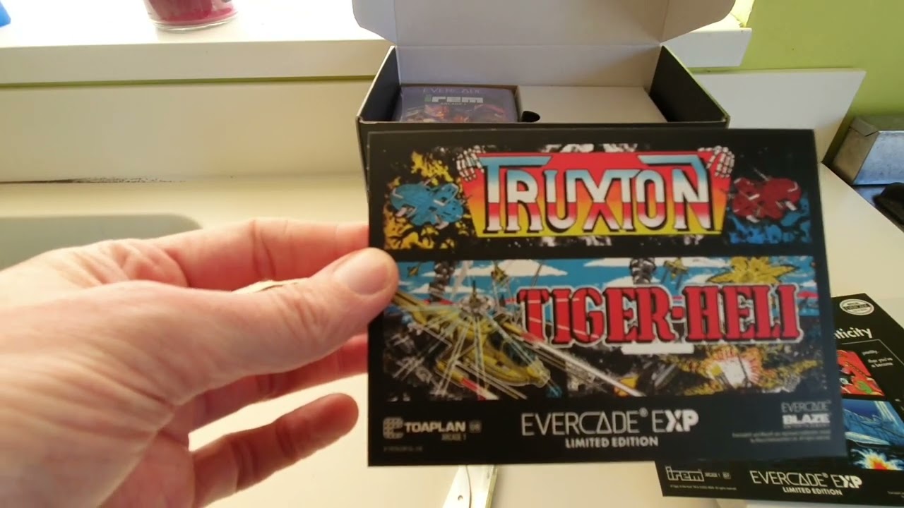 Evercade EXP Limited Edition Black Unboxing Retro Gaming Handheld Video Console - "Heroes" Update