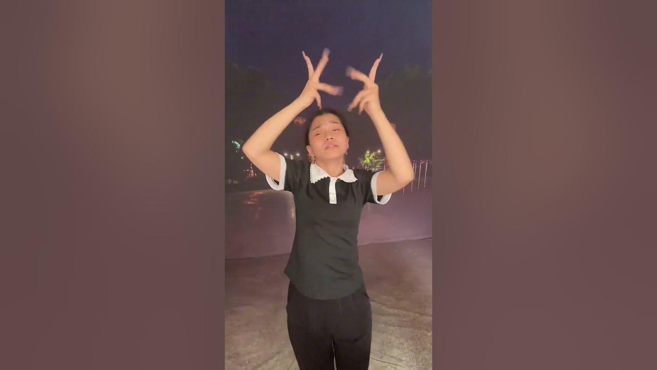 Passionate Sin 情罪   Mesmerizing Finger Dance & Singing Performance by Fengbao