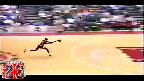 Michael Jordan - Tip-Off Kiss The Rim Dunk (1987)