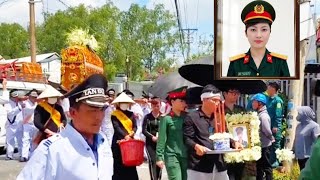 Tang lễ Em Đặng Thị Tuyết Mai 34 tuổi quân đội rất nhiều đồng nghiệp và người thân đưa tiễn về nơi.