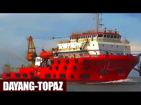 Collision of the Dayang Topaz with an oil platform.