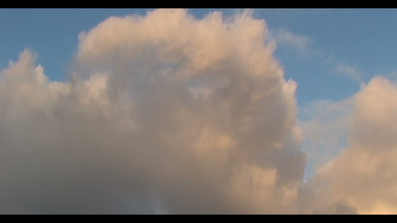 восход, облака над полем - YouTube