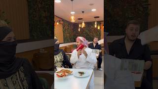 Kız Doları Görünce Tekrar Yanıma Geldi