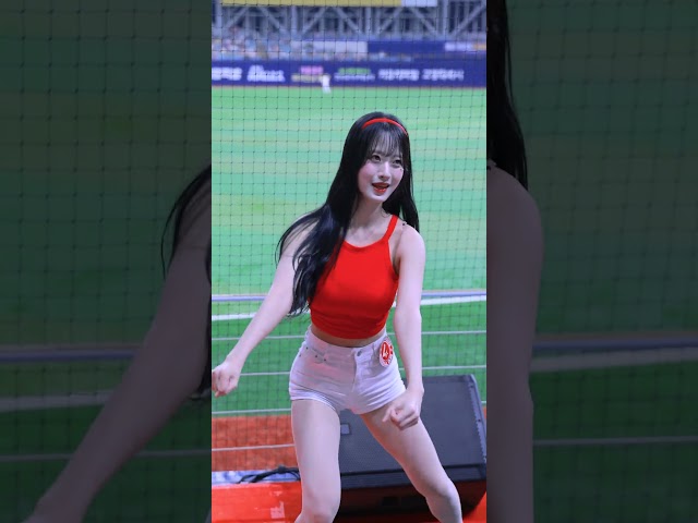 ssg랜더스 정설아치어리더 정준재선수 응원 직캠 #shorts #정설아 #치어리더 #응원 #공연 #직캠 #영상 #ssg랜더스