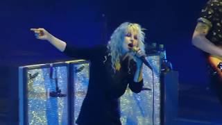 Download Lagu Paramore - Pool - The O2 MP3 Download Lagu Paramore - Pool - The O2 MP3