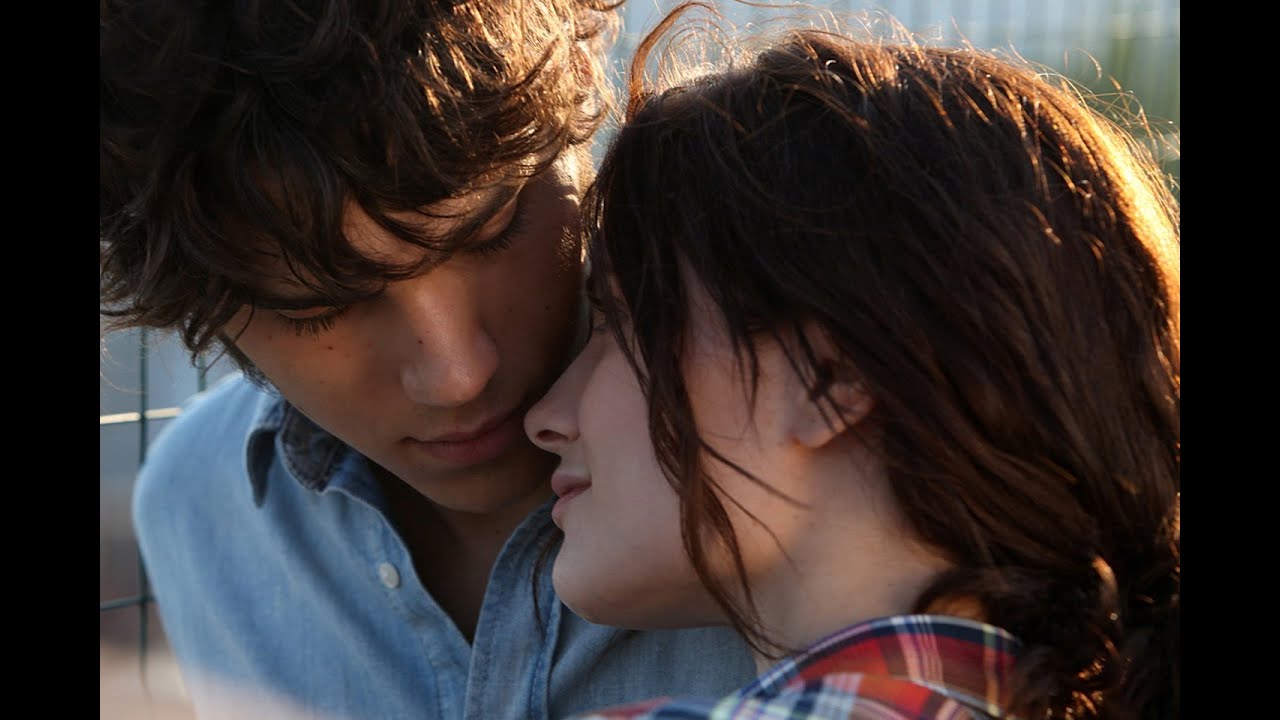 Almeno tu nell'universo Film Completo in italiano - YouTube