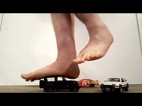 stomping jeep wrangler barefoot