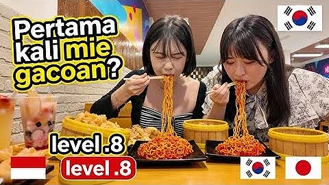 Korea Ajak Jepang Coba Mie Gacoan Level 8 🌶️🔥 (Pertama Kali!!)