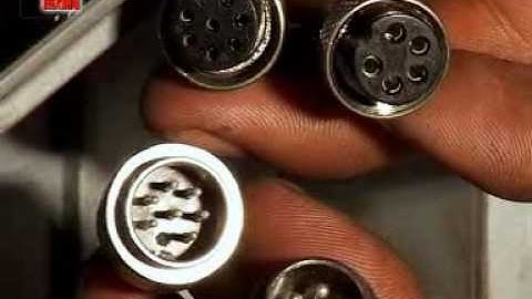 the installation of the paper cutting machine