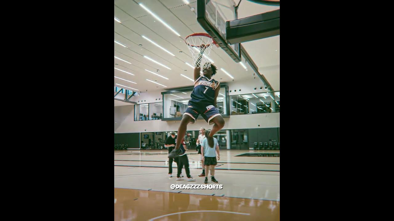 KD wasn't even looking π but Giannis tho π #ishowspeed #giannis #edit KD wasn't even looking π but Giannis tho π #ishowspeed #giannis #edit