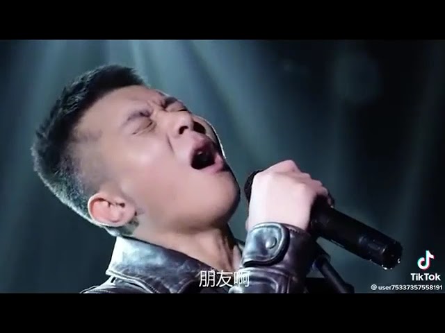 Chinese man singing class=