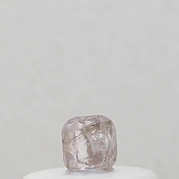 natural diamond 0.10tcw 2.5mm pink color cushion brilliant cut diamond