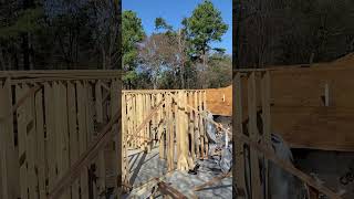 Aquí En La Construcción